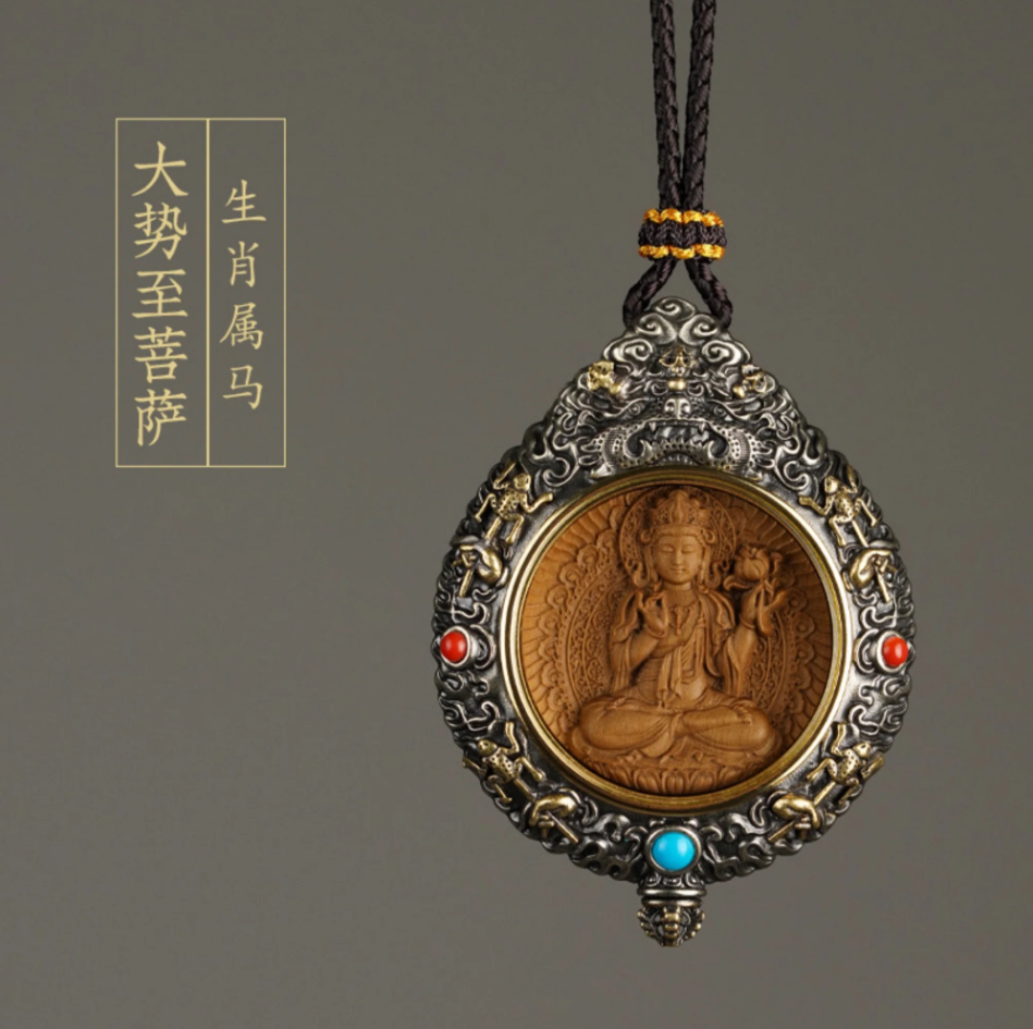 Fanchen· Hand-carved white copper Tibetan silver sandalwood Buddha statue pendant necklace
